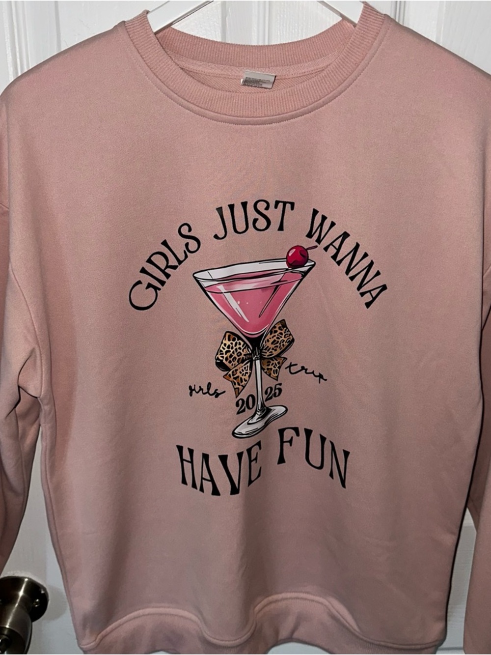 Rose Crew Neck Sweatshirt - Picture 4 of 6